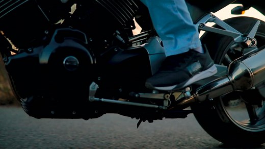 Vendre sa moto : démarche, cession et résiliation de l'assurance