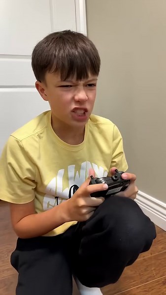 Nerf heavy weapons guy: RC battle!