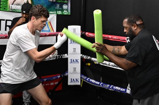 Thomas LaManna makes weight for retirement bout