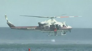 Chicago Fire Dept. holds rescue demonstration to teach beachgoers about water dangers