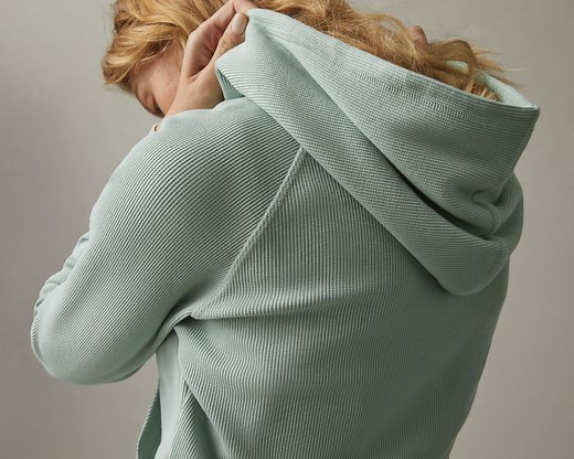 Introducing the Shrunken Waffle Hoodie. Lightweight, super soft waffle fabric in a regular fit that’s stylishly cropped. And a bit of stretch to maintain its shape and form. It’s sure to be your new favorite zip-up. Shop: https://bit.ly/3nzIyEk | American Giant