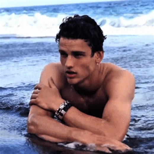 Simon Nessman: The Rise of a Top Male Model