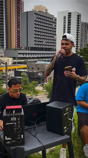 Robinho MC - Príncipe 👑 on Instagram: "Ce é da noite 🌛"