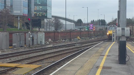 EMR Meridian Train Arrival in Sheffield