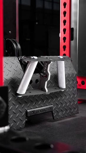 Rogue Fitness on Instagram: "Dial in your grip. 💪 The Rogue H-5 Handles are 5" interchangeable grips built for our CG Series cable attachments and MG-4N Multi-Grip Bar—giving you a modular way to customize your setup for any movement. Featuring our signature Ohio Bar knurl, each pair comes in multiple finishes, materials, and grip angles so you can fine-tune the feel and performance you want. Shop now at the 🔗 in bio. #ryourogue"