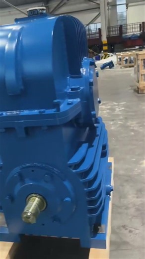 Industrial Worm Gear Speed Reducer | High-Torque Right-Angle Drive Showcase