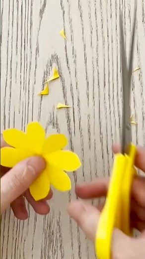 Beautiful Round Tissue Paper Flower | Easy DIY Paper Craft Tutorial Step by Step