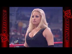Trish Stratus vs. Ivory | WWF RAW (2002)
