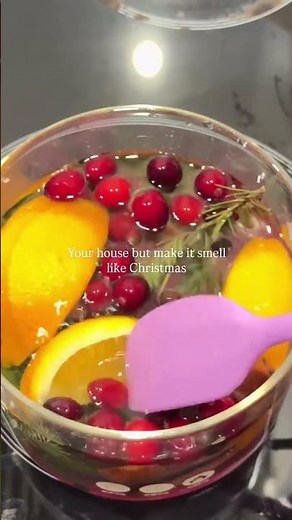 🎄Make this easy potpourri and have your house smell like ‘tis the season!