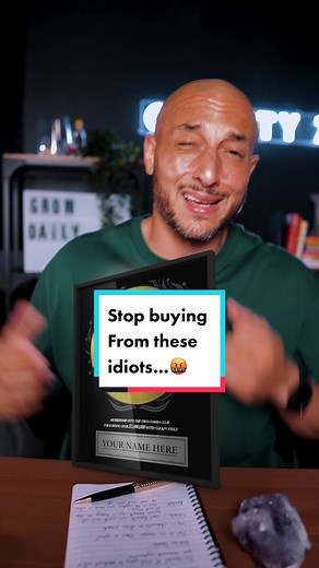 Nothing agains #clickfunnels but mainly the wallys standing in front of the awards on their ads. just me? #clickfunnels #salesfunnels #customerjourney #learnontiktok