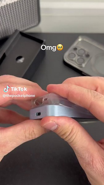 Unboxing the MiniPock Smartphone