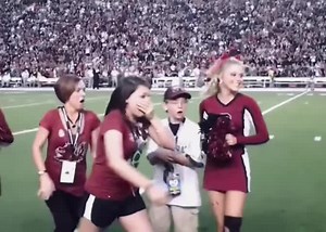 Welcome to home #soldier #military #cominghome #soldiercominghome #militarycominghome #surprise #surprisecominghome #army