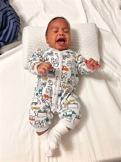Crying & begging baby JJ to sleep at midnight 😭 | Nurse glory