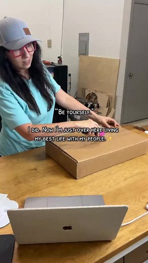 I used to overthink every video. Now I hit the “Go Live” button and watch the chaos unfold 🎥✨ Remember that people don’t connect with perfect, they connect with real. The nerves, the laughter, the unfiltered moments... that’s where the magic lives. When you stop chasing flawless and start showing up as yourself, everything changes. The pressure fades. The joy returns. And suddenly, creating feels fun again, the way it was always meant to. #boutique #SmallBusiness #shopsmall #beyou #authentic | 