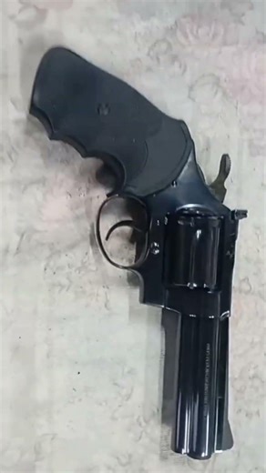 Colt diamondback calibre 38 (arma do inscrito)