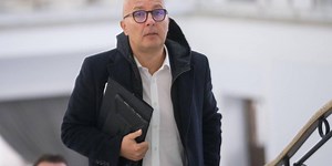 TV Republika i ″Gazeta Polska″ ujawniają: Wielka dziura w majątku ministra Roberta Kropiwnickiego | Niezalezna.pl