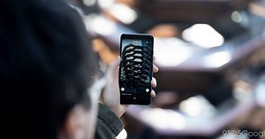 Google experiments with giving Lens a more obvious, camera-shaped icon