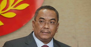 Sanusi issues warning: Mess with my family, prepare to pay | New Straits Times