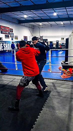 Fighting Spirit Boxing Club on Instagram: "P.M. Crew getting after tonight! 👊🏼 Training Monday-Saturday. Boxing for beginners to experienced athlete/non-athletes. Learn the sport of boxing and grow daily while reaching your goals! 💪🏼 Join the team to get in shape, learn a valuable self defense skill and/or prepare for competition. 💯 Call coach Sam @ 5597067814 📲 Or send us a message and visit 325 S Pine St. Unit# 109 for a free trial! ✔️"