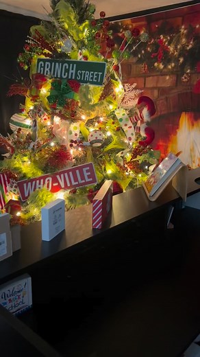 🎄💚 It’s a GRINCHMAS Celebration at Little Bright Sproutz! 💚🎄 Guess what?! This year, our holiday theme is THE GRINCH! 💚✨ Get ready for a season full of laughter, joy, and just a little bit of Grinchy mischief! 🎅 Santa Claus is coming to town! He’ll be visiting on December 9th at 2:30 PM to check which children have been naughty or nice! Make sure your little ones are ready with their biggest smiles and best behavior! 🎁 💚 Then… The Grinch himself will visit on December 19th! He might try 