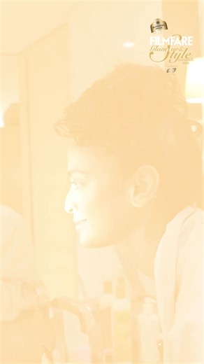 Step inside the glam room with Anjali Sivaraman as she gets red carpet-ready to host the Filmfare Glam & Style Awards 2025. 💫✨ #BlendersPridePackagedDrinkingWaterFilmfareGlamourAndStyleAwards2025 #BlendersPrideGlamourAndStyleAwards2025 #FilmfareGlamourAndStyleAwards2025 #BlendersPridePackagedDrinkingWaterXFilmfare #Glamourandstyleawards #filmfareawards #filmfare Blenders Pride Fashion Tour Joy | Filmfare