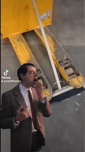 Marta Stefani-Zadrożna on Instagram: "😁🚜 #CleaningTime 🚜😁 #TimeToClean #cleaningmood #mrbean #𝐅𝐋𝐓 #𝐓𝐫𝐚𝐢𝐧𝐢𝐧𝐠 #𝐏𝐑𝐎𝐌𝐎 𝐄𝐧𝐠𝐥𝐢𝐬𝐡 𝐛𝐞𝐥𝐨𝐰 #Koparka #Telehandler #Excavator #Forklift #lastminute ‼️ 𝐖𝐨𝐥𝐧𝐞 𝐦𝐢𝐞𝐣𝐬𝐜𝐚 𝐧𝐚 𝐤𝐮𝐫𝐬 𝐰 𝐏𝐑𝐎𝐌𝐎𝐂𝐘𝐉𝐍𝐄𝐉 𝐂𝐄𝐍𝐈𝐄 𝐰 𝐁𝐢𝐫𝐦𝐢𝐧𝐠𝐡𝐚𝐦 West Midlands (tylko szkolenia firmowe) 𝐈 w naszej szkole w 𝐌𝐚𝐧𝐜𝐡𝐞𝐬𝐭𝐞𝐫𝐳𝐞 𝐨𝐝 jutra + 𝐰𝐞𝐞𝐤𝐞𝐧𝐝 🚜 🚜 𝐒𝐩𝐫𝐚𝐰𝐝ź 𝐝𝐨𝐬𝐭𝐞𝐩𝐧𝐞 𝐩𝐚𝐤𝐢𝐞𝐭𝐲 𝐝𝐨 𝐰𝐲𝐛𝐨�