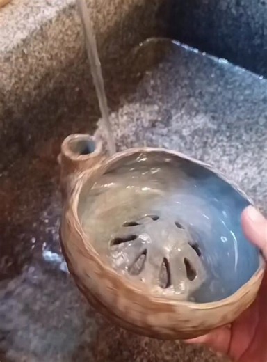 This isn’t just a ceramic bowl! - it’s a perfect example of how traditional craftsmanship can make everyday tasks smarter!