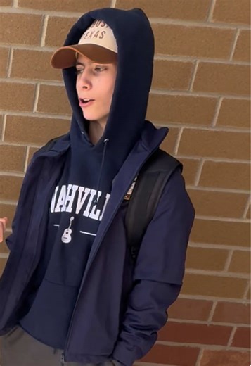 fist bump from Nick ,everyday! (@fist.bump.from.nick)’s videos with original sound - fist bump from Nick ,everyday!