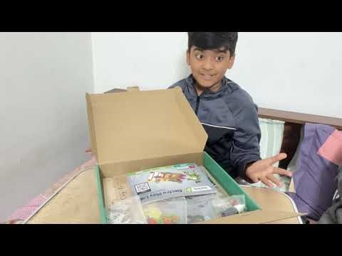 Robot …Electro play lab …. Smartivity …..