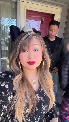 Enjoy every moment with my beautiful girls. | Ia Yang Niamxeevdaus