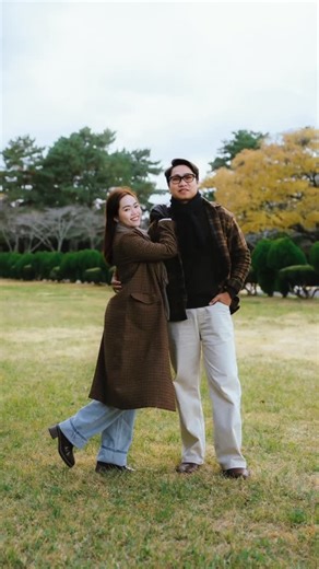 Dirk Paule Bonaobra on Instagram: "Dropping some tripod couple pose ideas for your next travel adventure 📸 #collaboration #Photographer #Singapore"