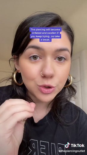 How to Put In a Hoop Nose Ring
