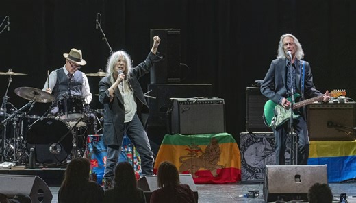 Review: 50 years after ‘Horses,’ Patti Smith continues to galvanize as an activist and performer