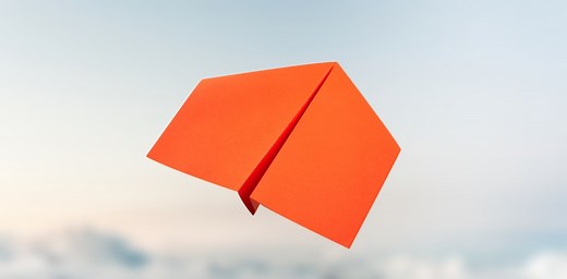 Weltrekord Papierflieger basteln 🚀 6 Schritte zum besten Papierflugzeug!