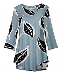 212K views · 1.5K reactions | Confidently top your look with a figure-flattering tunic crafted in a trend-right color or pop-of-personality print — ready to pair with your favorite jeans or skinnies for a fabulous ensemble. | Zulily | Facebook