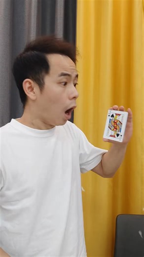 Card lightning face-changing trick, breath-controlled card change #magic #tricks #magictricks #magician #cardmagic #sleightofhand | SMan17189