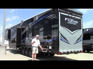 New 2016 Keystone Fuzion 422 Fifth Wheel Toy Hauler RV Holiday World of Houston, Dallas & Las Cruces