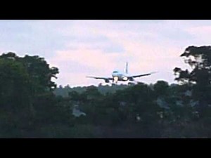 Tonga Air New Zealand plane landing at FuaAmotu airport