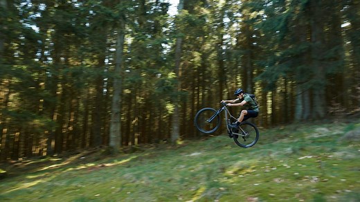 21K views · 68 reactions | Flow-Garantie: dieses Bike klettert easy bergauf & lässt dich auf Singletrails ins Tal surfen. Entdecke das neue GROUND CONTROL! | ROSE Bikes | Facebook