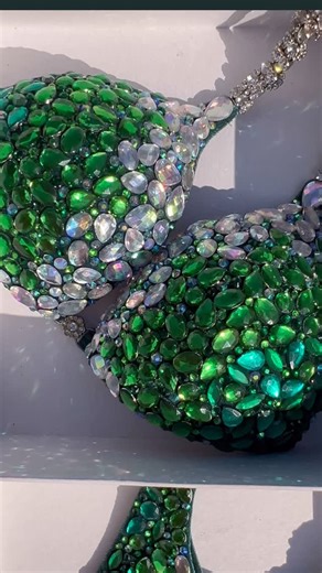 Competition wellness bikini figure women’s NPC IFBB on Instagram: "💚💎💚"