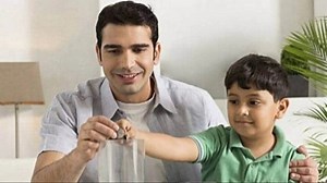 LIC Amrit Bal: आपके बच्चों के लिए LIC की ये नई पॉलिसी, इंश्योरेंस के साथ मिलेगा मोटा रिटर्न