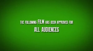 Отдых семьи нудистов на море и дома