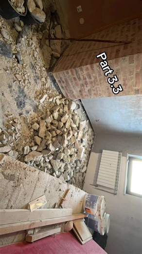 Koni mamy to, ostatnia część wynoszenia gruzuuuu. W sumie wyniesione 126 wiaderek, 5h pracy za nami. Co dalej co dalej?? #men #work #timelaps #dc #dlaciebie