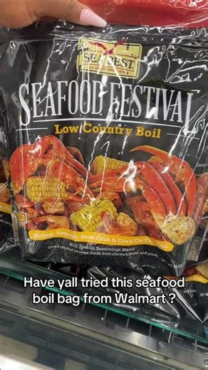 yall tried this crab boil bag from ‪@Walmart‬ ? it looks good asf #seafood #crablegs #walmart #food