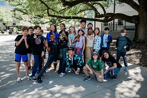 We loved welcoming 5th graders from Annie Purl Elementary to our campus last Friday for a field trip! From engaging in science experiments alongside our SU students to exploring our campus, these young learners had an absolute blast! 🧪🥼Georgetown ISD | Southwestern University