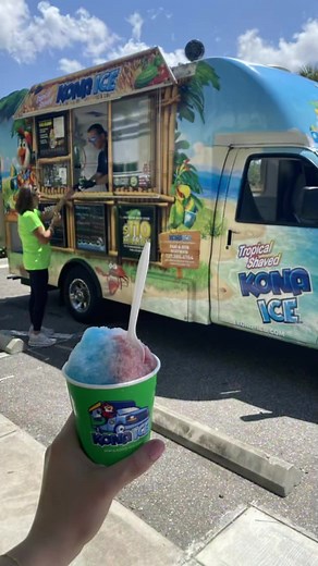 Every employee received a free pair of On Cloud shoes for this year’s Employee Appreciation Day! We appreciate every single person who works for MicroLumen❤️