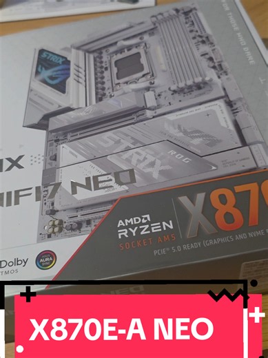 Asus ROG X870E-A NEO : problème d'installation et appel à un adulte