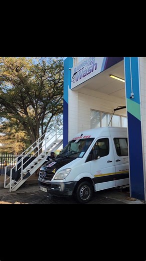 6.6K views · 33 reactions | SCHOOL BUS SA ko ngwana wago a tsenang teng senale 2years sesa tlhape mme o tsweletse o duela school fees路‍♀️ ka meeting wa batsadi o nna ore haona commente osa bui gore se tisiwe Rainglow otaa duela | Rainglow wash | Facebook
