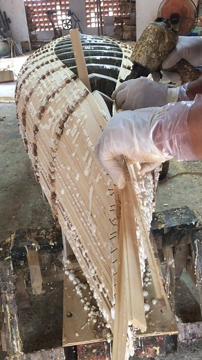 735K views · 4.8K reactions | 漢 Bringing the K034 Wooden Canoe to life! Carefully assembling each rib and the curved bow for a timeless masterpiece. Craftsmanship at its finest. ✨ #WoodenCanoe #HandcraftedElegance #ModelBoatBuilding #WoodenBoat #OMHUSA | Ship Model | Facebook