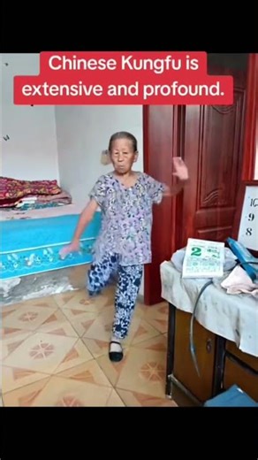 Китайская бабушка практикует кунгфу. #kungfu #martialarts #кунфу #wushufight